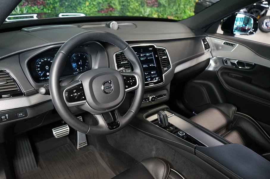 Volvo XC90 B5 AWD R-Design