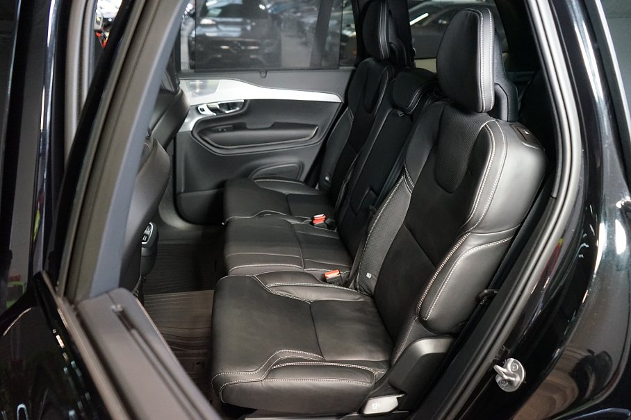 Volvo XC90 B5 AWD R-Design
