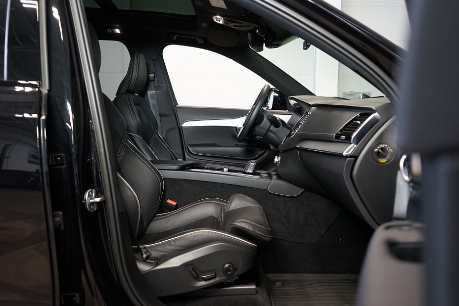 Volvo XC90 B5 AWD R-Design