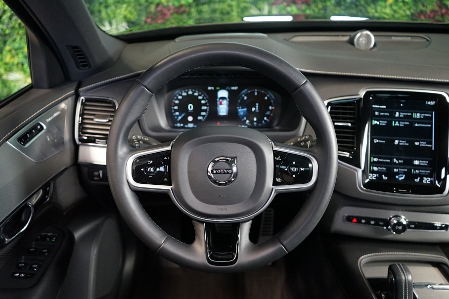 Volvo XC90 B5 AWD R-Design