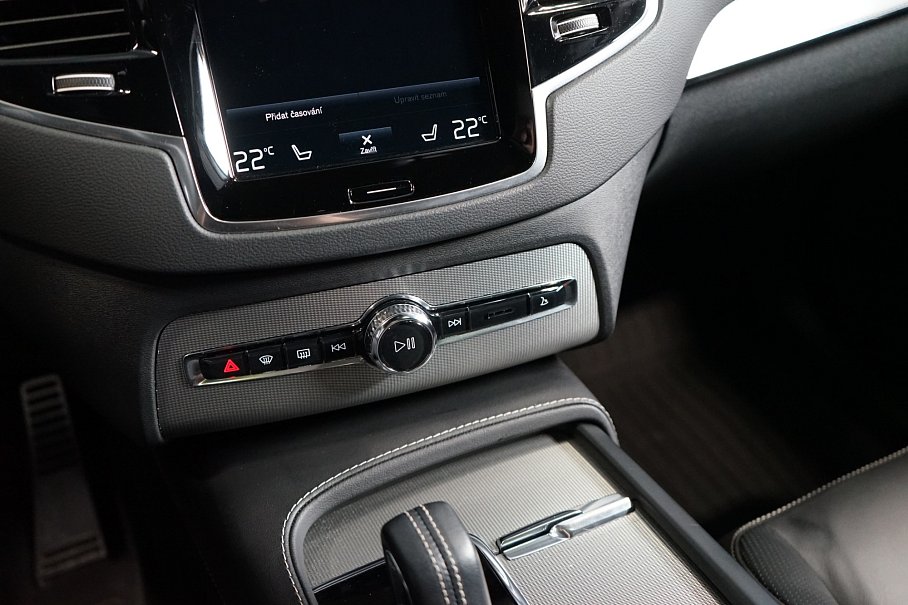 Volvo XC90 B5 AWD R-Design