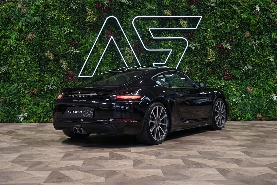 Porsche Cayman 