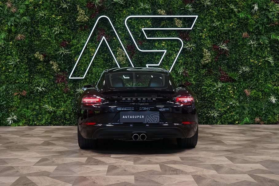 Porsche Cayman 