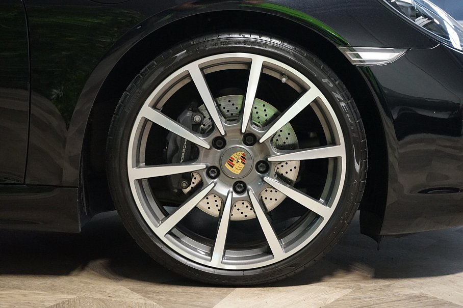 Porsche Cayman 