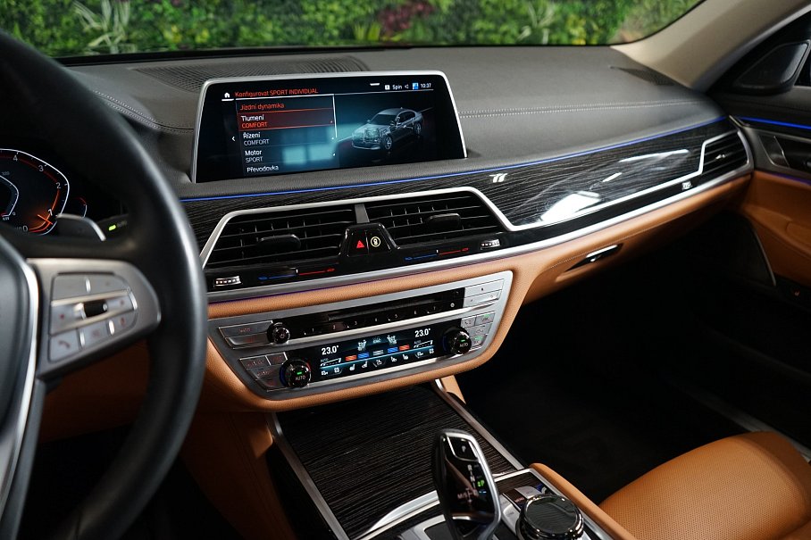 BMW Řada 7 740d xDrive