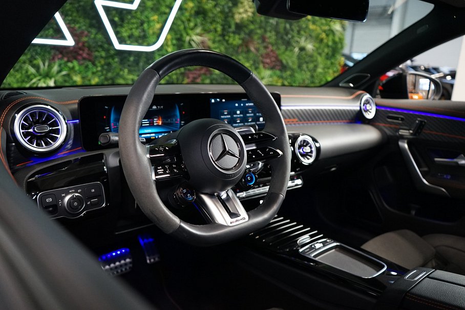 Mercedes-Benz CLA 45 S AMG 4Matic+ Street Style Edition