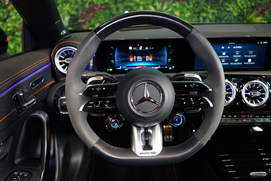 Mercedes-Benz CLA 45 S AMG 4Matic+ Street Style Edition