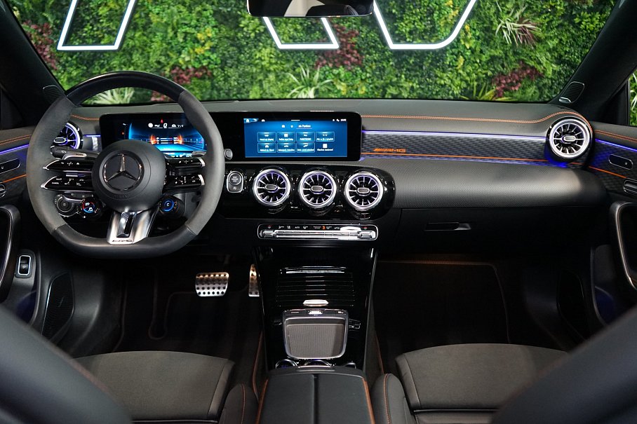 Mercedes-Benz CLA 45 S AMG 4Matic+ Street Style Edition