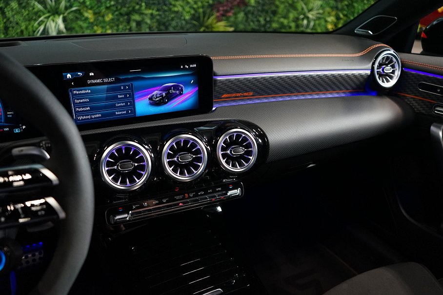 Mercedes-Benz CLA 45 S AMG 4Matic+ Street Style Edition