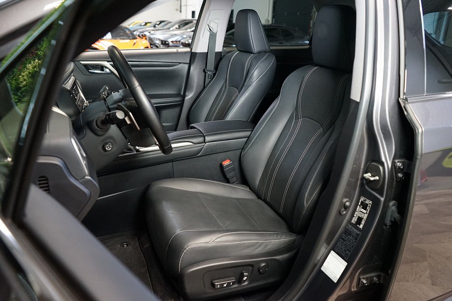 Lexus RX 300 