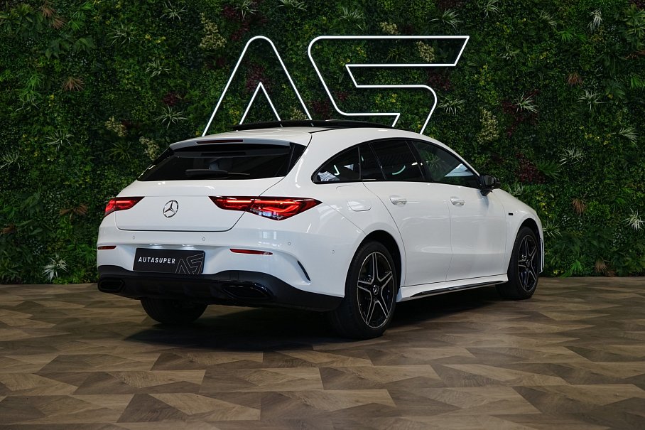 Mercedes-Benz CLA 250 e Shooting Brake
