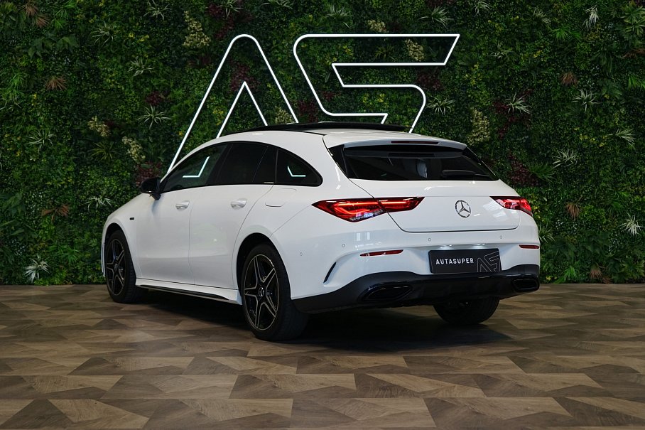 Mercedes-Benz CLA 250 e Shooting Brake