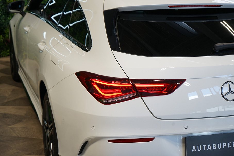 Mercedes-Benz CLA 250 e Shooting Brake