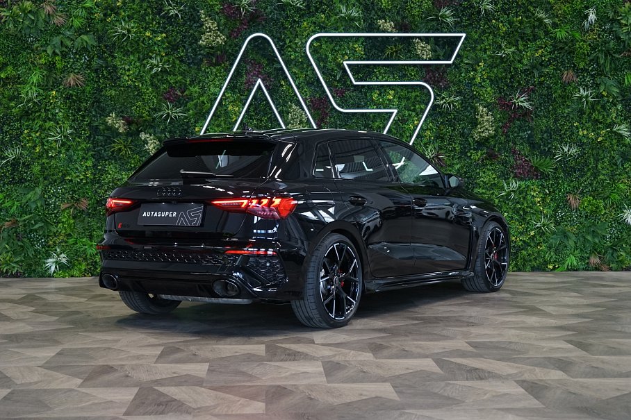 Audi RS 3 Sportback 2.5 TFSI quattro