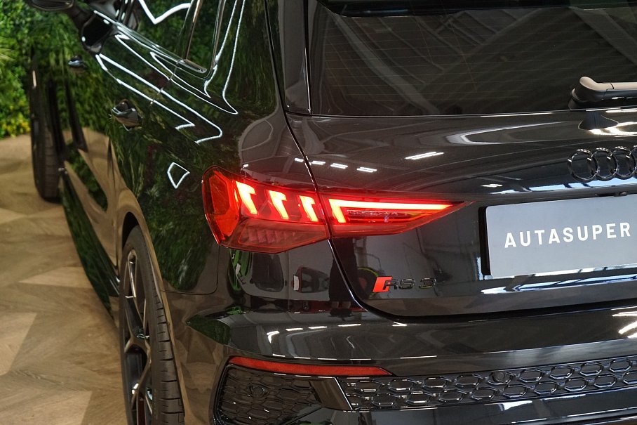 Audi RS 3 Sportback 2.5 TFSI quattro
