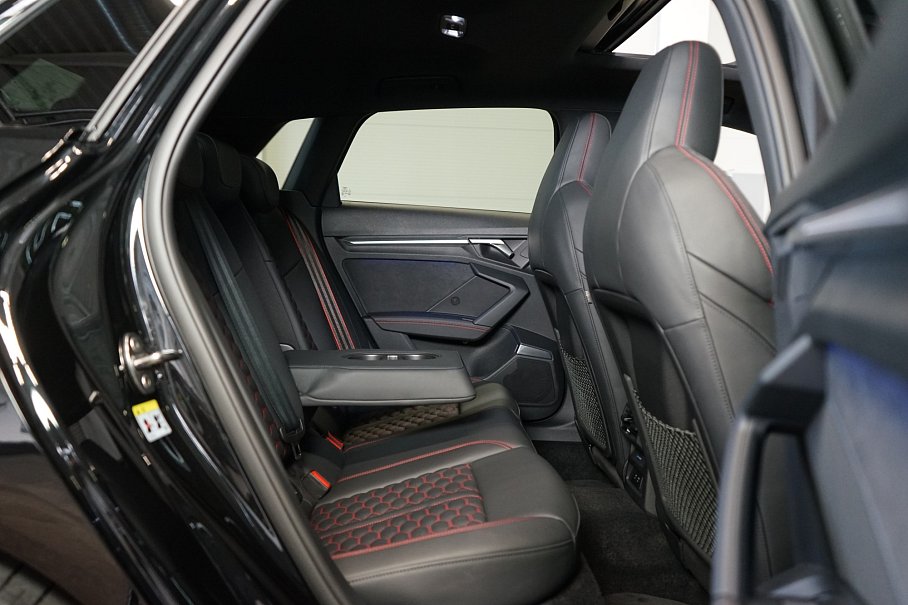 Audi RS 3 Sportback 2.5 TFSI quattro