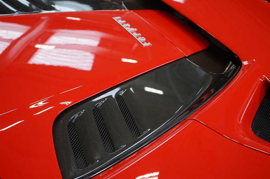 Ferrari F8 Spider