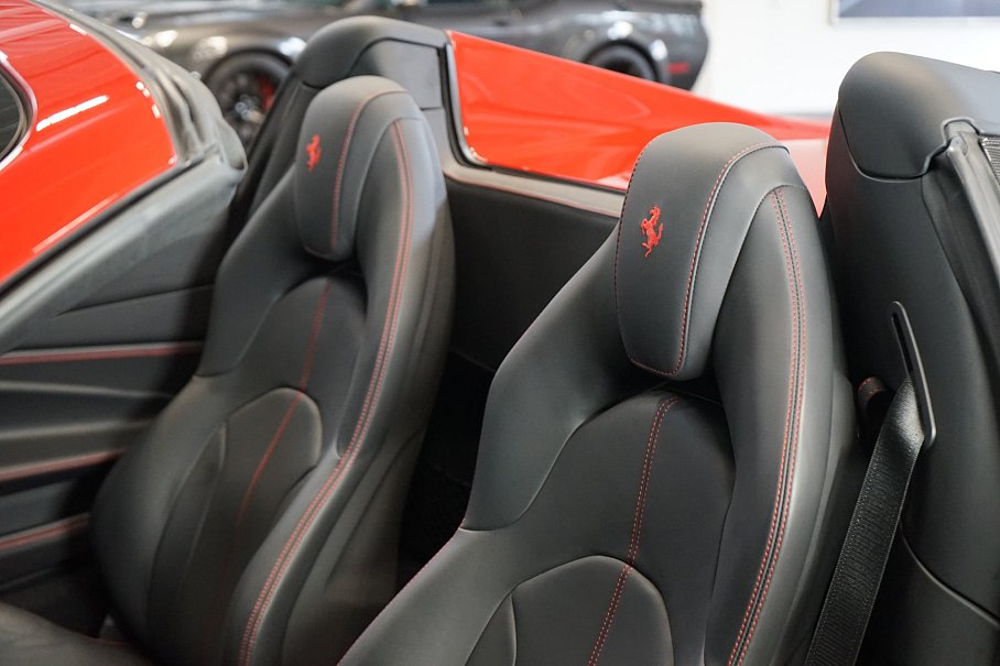 Ferrari F8 Spider