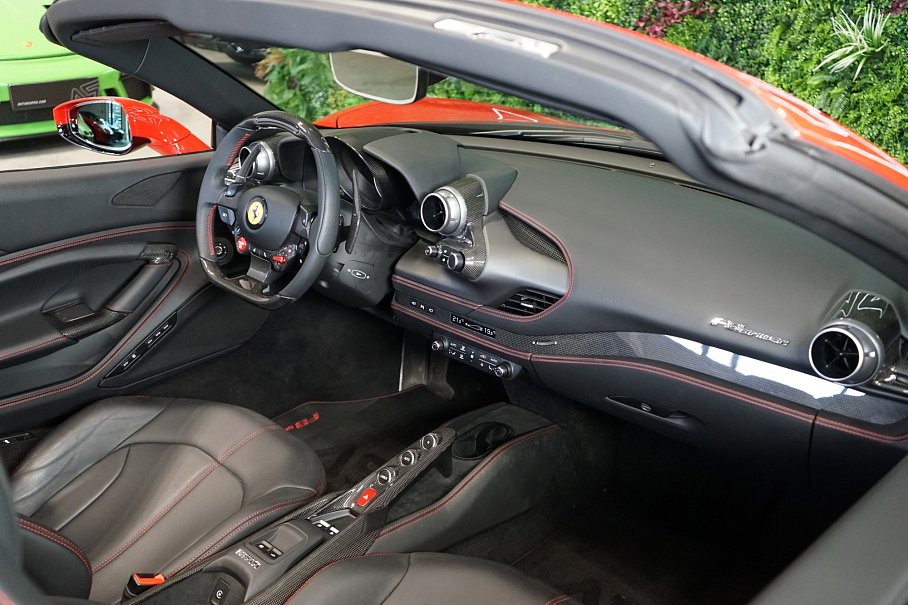 Ferrari F8 Spider