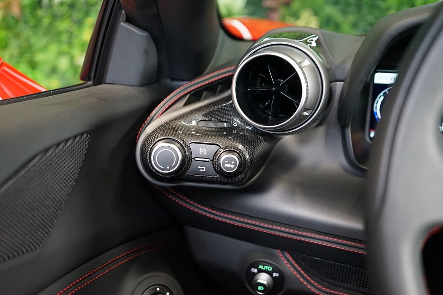 Ferrari F8 Spider