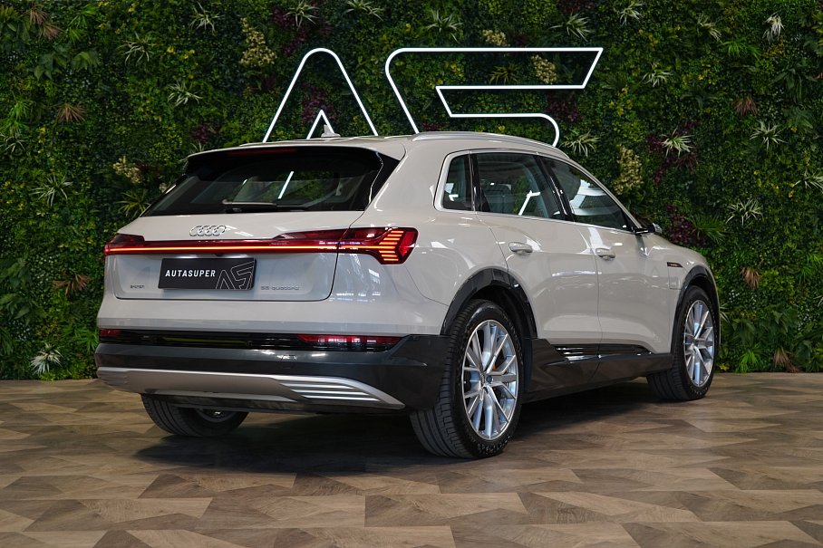 Audi E-tron 55 quattro
