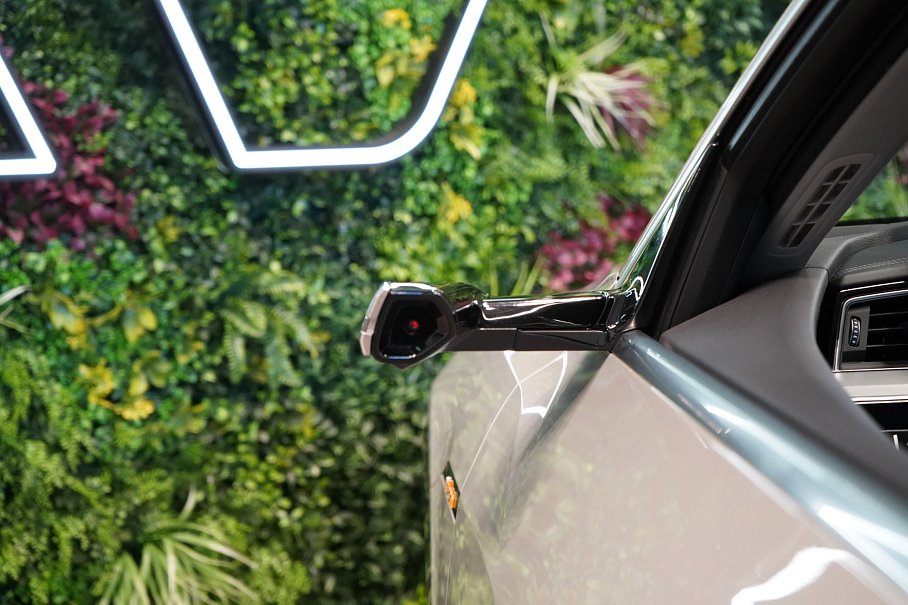 Audi E-tron 55 quattro