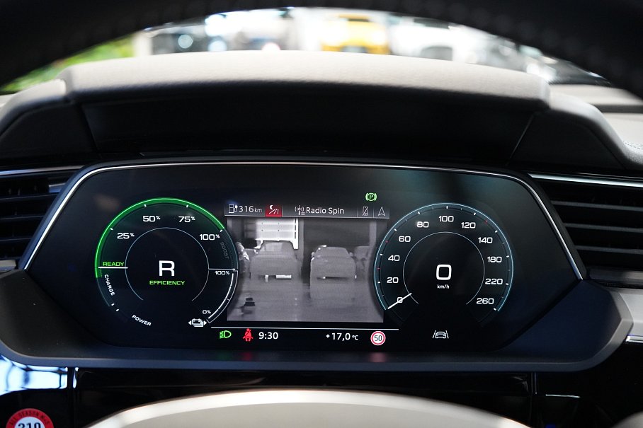 Audi E-tron 55 quattro