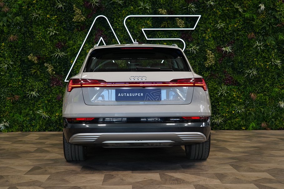 Audi E-tron 55 quattro