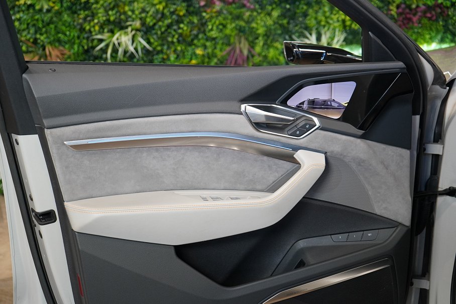 Audi E-tron 55 quattro