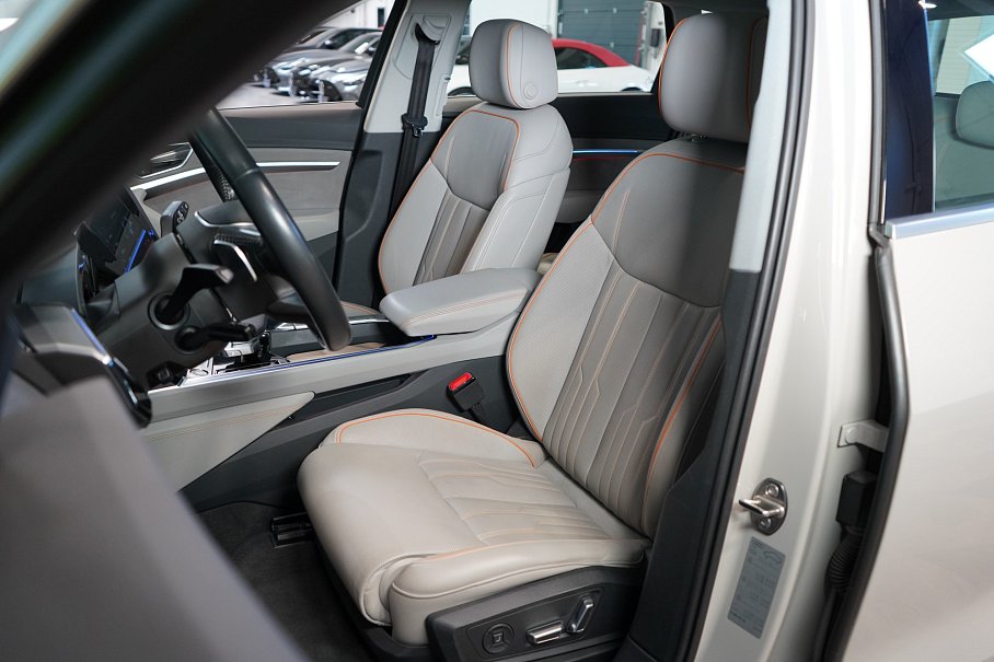 Audi E-tron 55 quattro