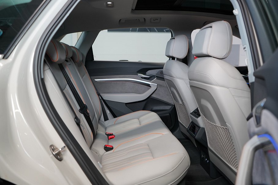 Audi E-tron 55 quattro