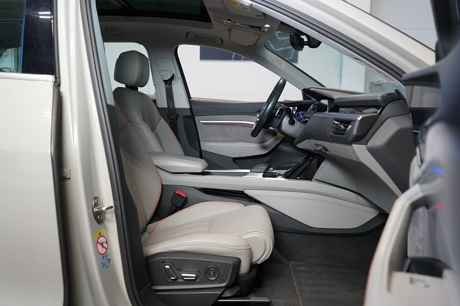 Audi E-tron 55 quattro