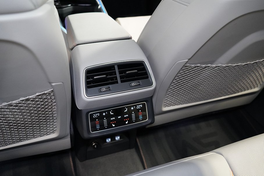 Audi E-tron 55 quattro