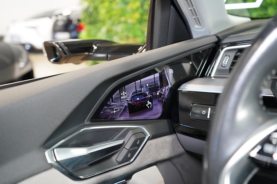 Audi E-tron 55 quattro