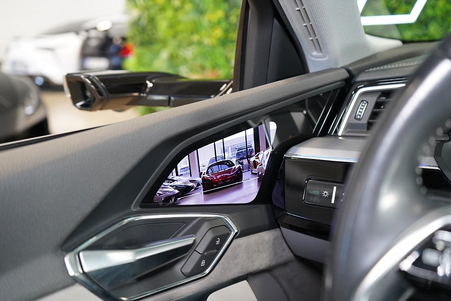 Audi E-tron 55 quattro