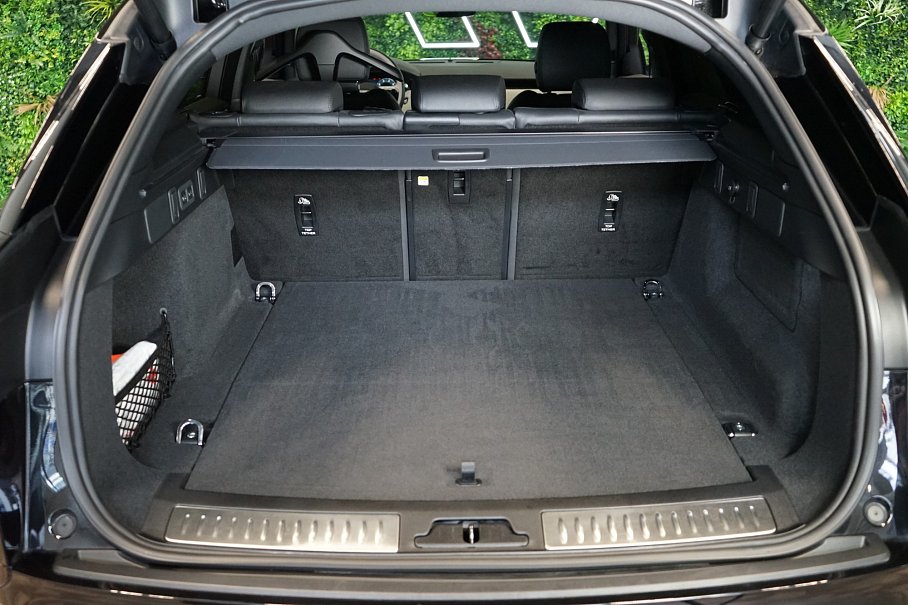 Land Rover Range Rover Velar P250 Dynamic SE