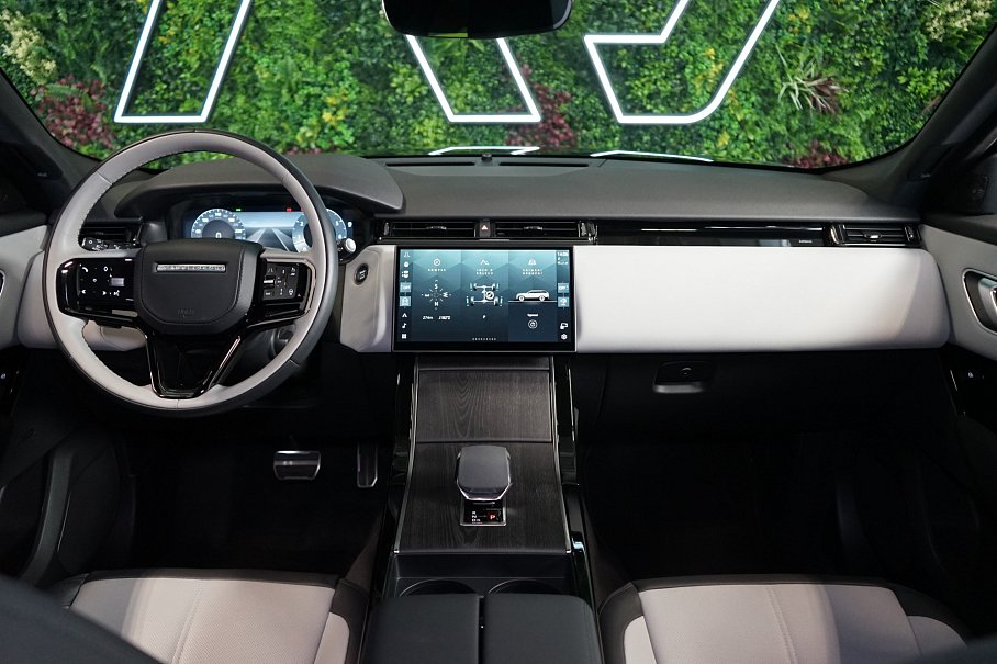Land Rover Range Rover Velar P250 Dynamic SE