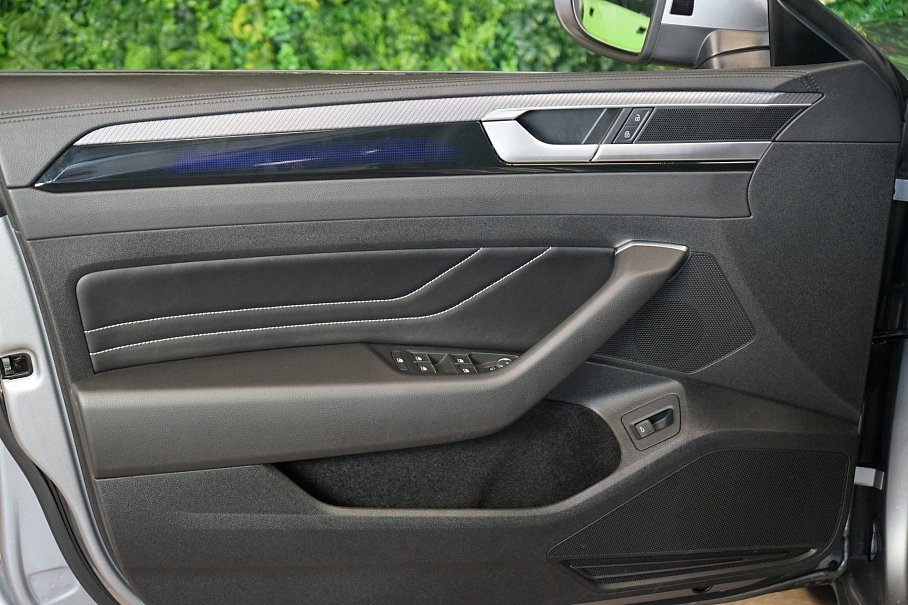 Volkswagen Arteon 2.0 TDI R-Line