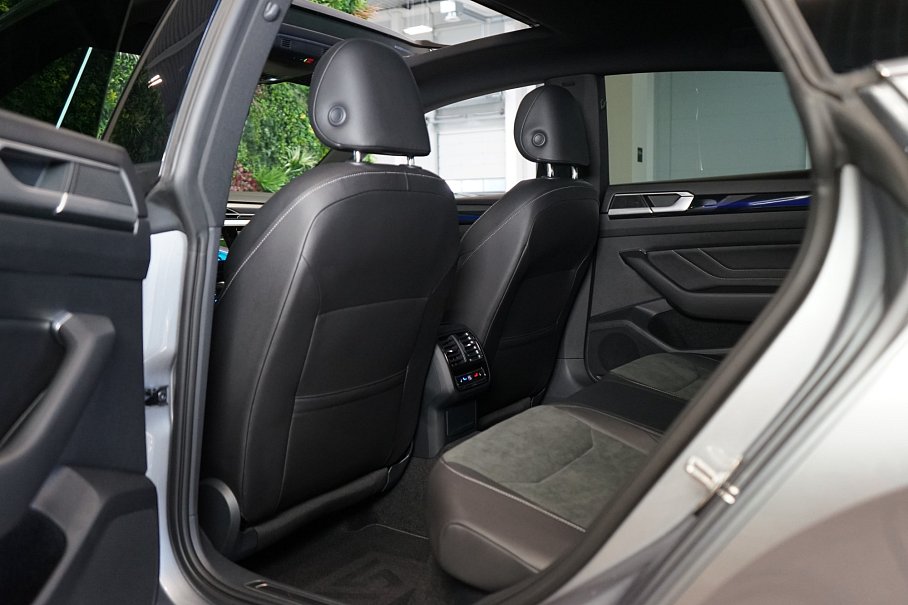 Volkswagen Arteon 2.0 TDI R-Line
