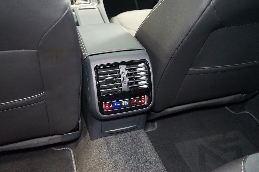 Volkswagen Arteon 2.0 TDI R-Line