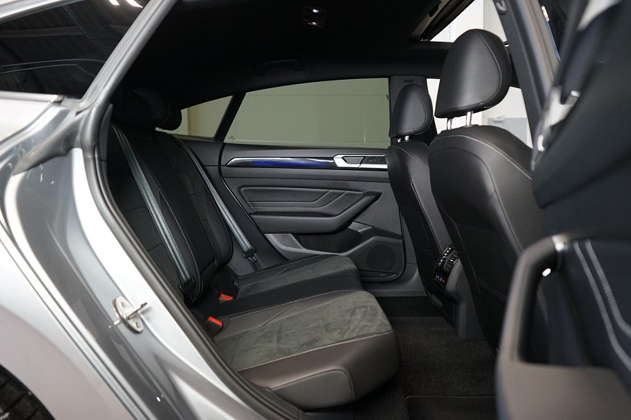 Volkswagen Arteon 2.0 TDI R-Line