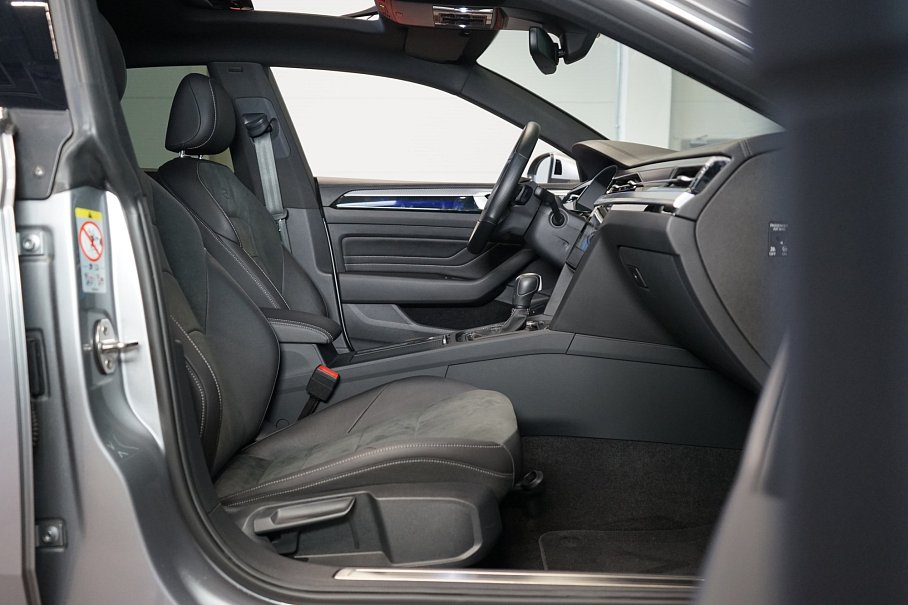 Volkswagen Arteon 2.0 TDI R-Line