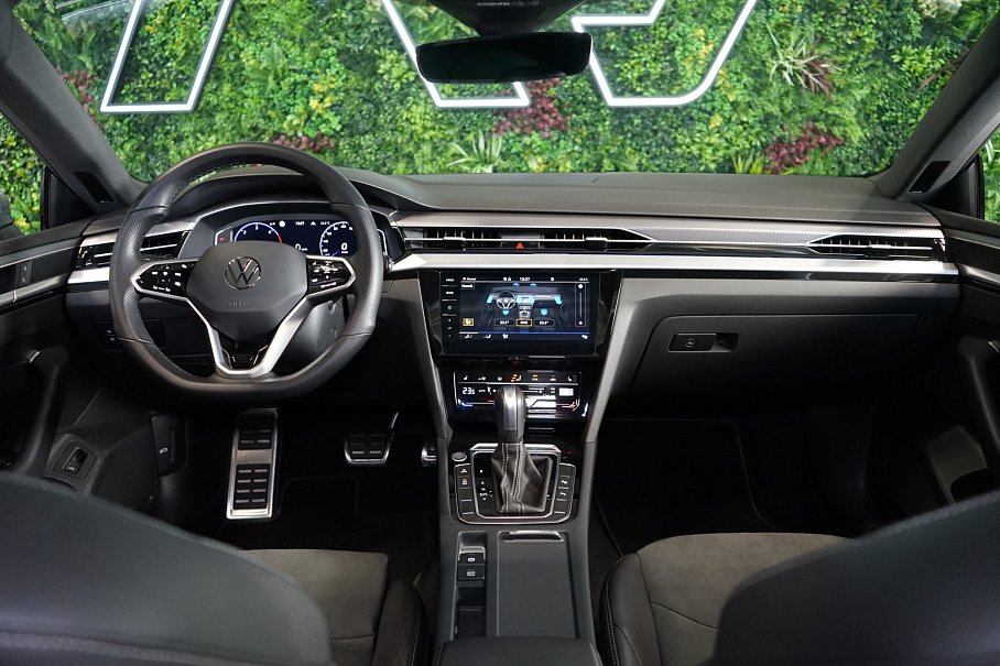 Volkswagen Arteon 2.0 TDI R-Line