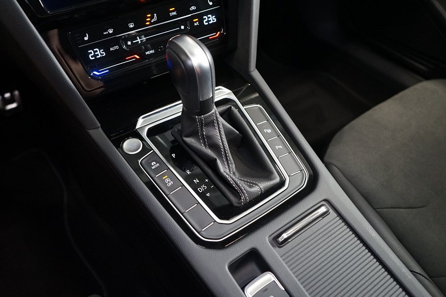 Volkswagen Arteon 2.0 TDI R-Line