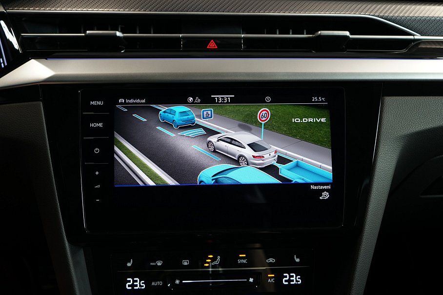 Volkswagen Arteon 2.0 TDI R-Line