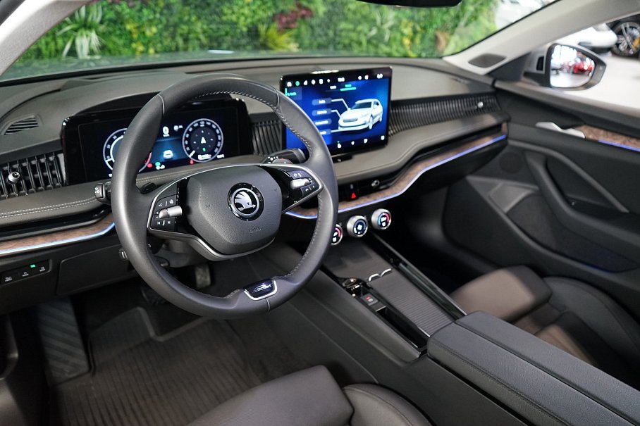 Škoda Superb 2.0 TDI L&K