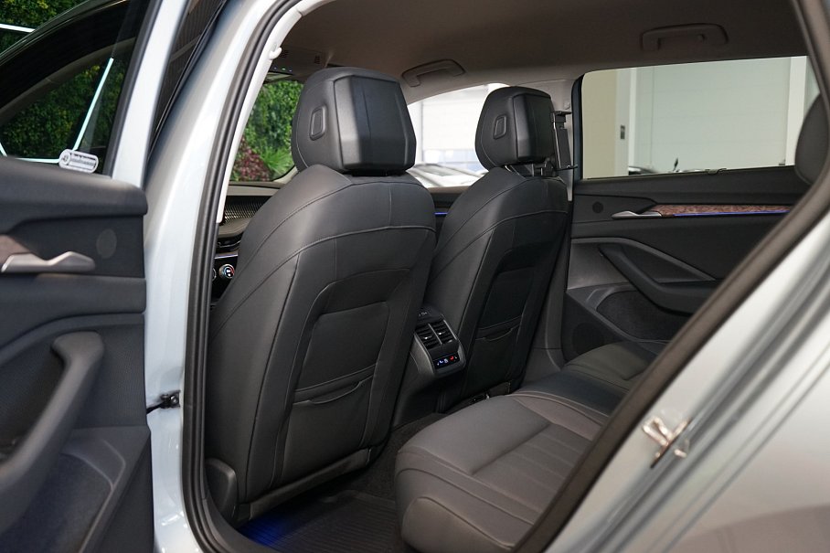 Škoda Superb 2.0 TDI L&K