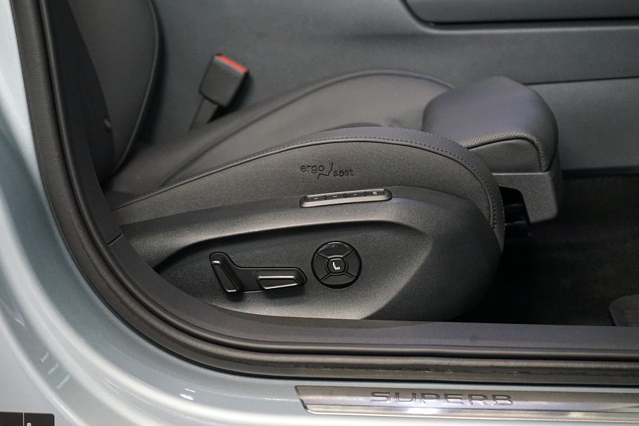 Škoda Superb 2.0 TDI L&K