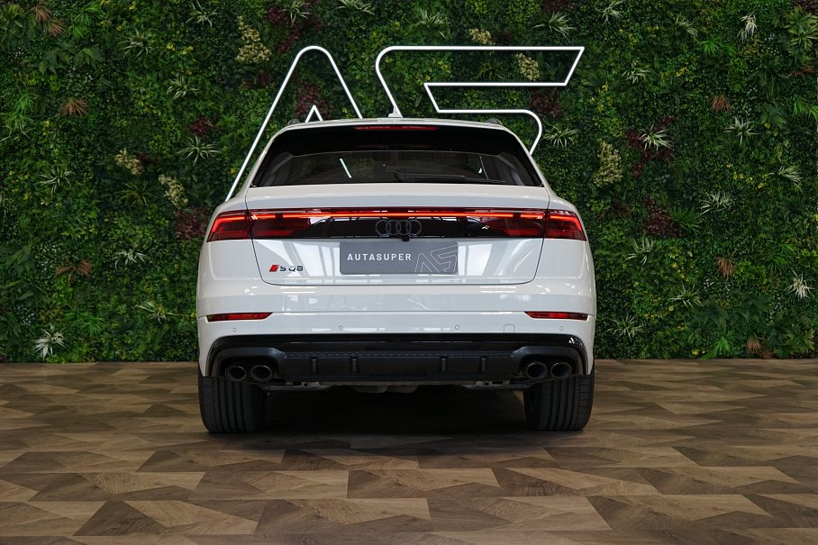 Audi SQ8 TFSI quattro