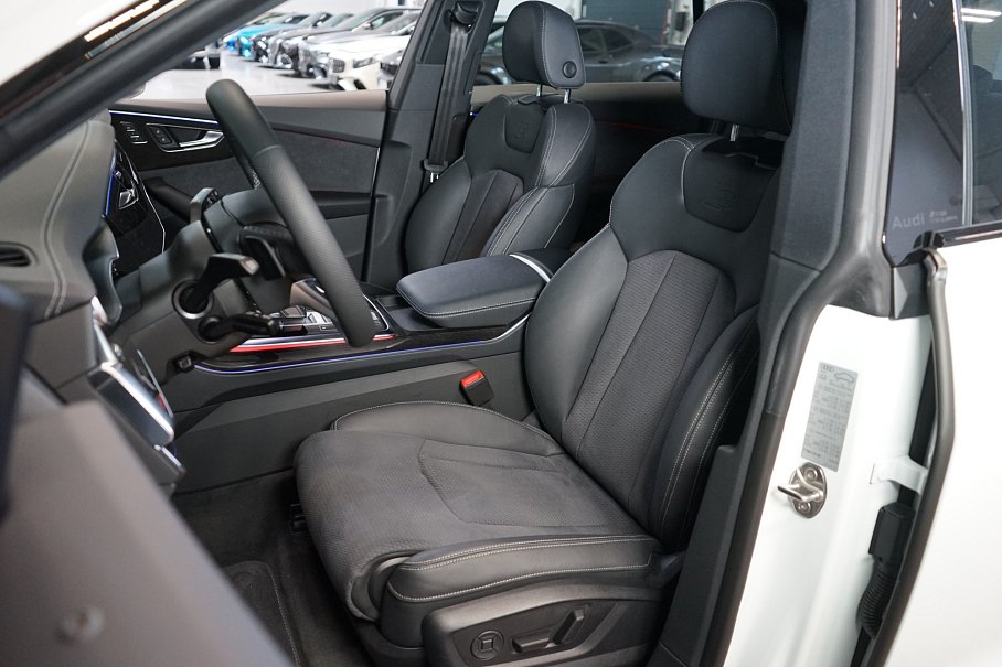 Audi SQ8 TFSI quattro
